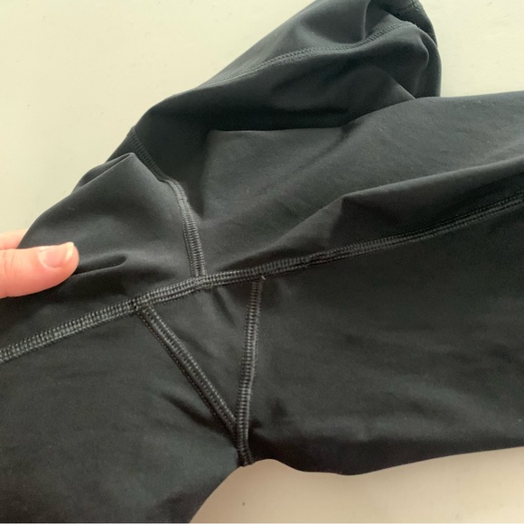 Everlane Womens ReNew The Perform Bike Shorts Size Small S High Rise Athletic - Picture 5 of 9